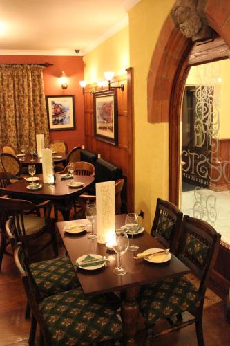 Restaurante, Dibbindale Inn in Greasby