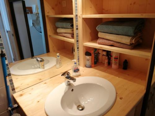 Bathroom, Plagne AIME 2000 Ski Apartments in La Plagne