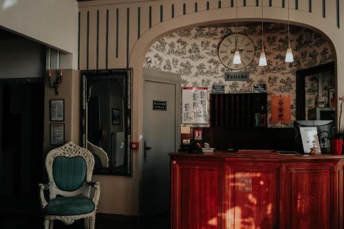 Лоби, Hotel Crystal Reims Centre in Реймс