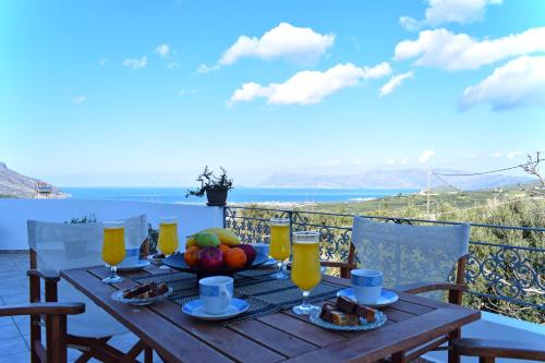  Gramvousa Moonshine House in West Crete in 73400 Kissamos