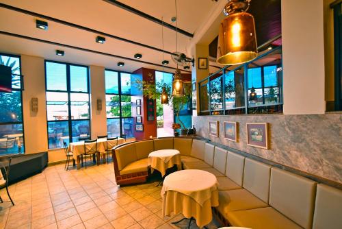 Restaurant, Don Antonio Hotel in Ceres