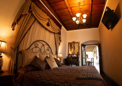 Hotel La Catedral, Antigua Guatemala (photo 8)