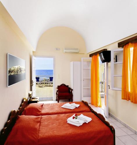 Dolphins Apartments - image 12