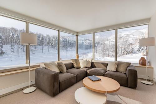 2 Bedroom Ski Slope Penthouse