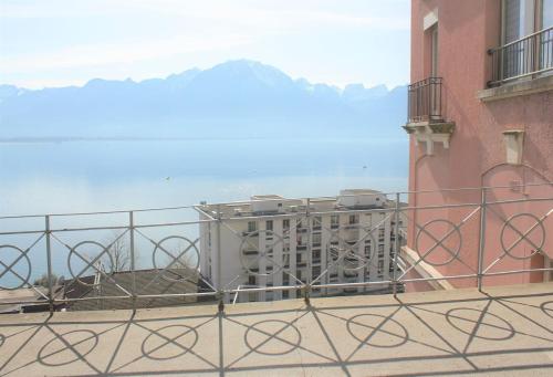 TOP Montreux Centre 2-8 p., view lake and Chillon Castle