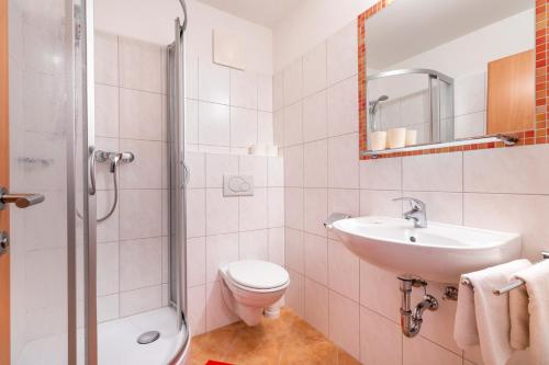 Double Room with Balcony and Sofa Bed