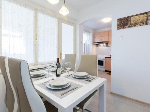  Villa Mira, Pension in Tar