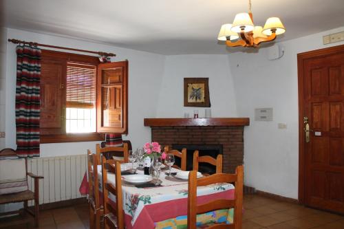  Apartamentos Rurales Rosendo: El Orégano in Capileira