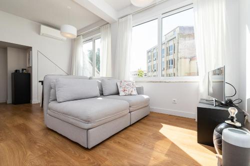 Claude Homes Lisbon Marques, Lisabon