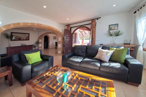 Los Arcos, Javea in เอร์มิตา