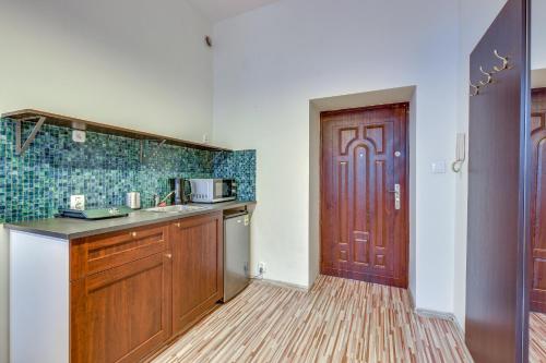 Sentral Superior Apartment - image 11