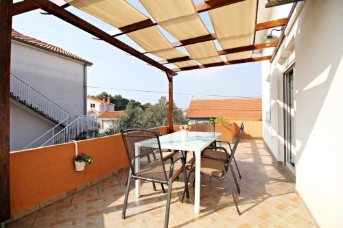  Zadar Suburb Apartments, Pension in Zadar