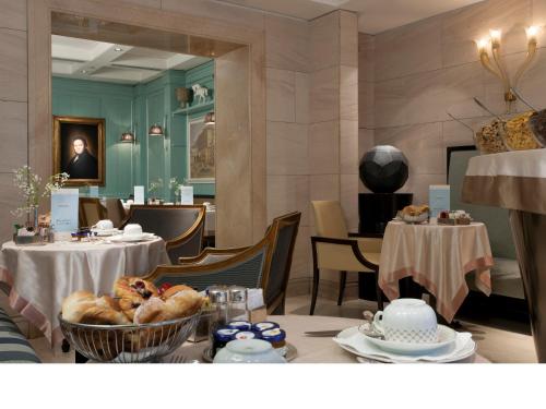 Stendhal Hotel - image 12