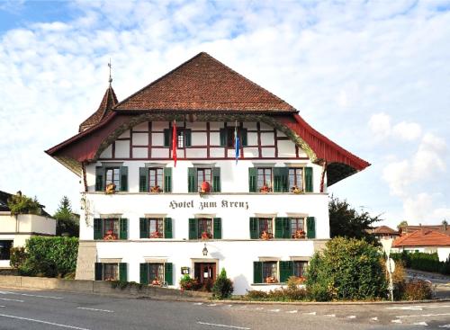 Hotel zum Kreuz - Accommodation - Suhr