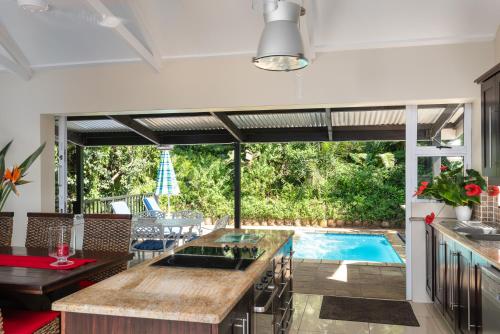 Iekārtas, Beachhaven with Inverter & Solar in Prince`s Grant Golf Estate