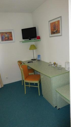 Les Balcons Du Velay - Hotel - Monistrol-sur-Loire