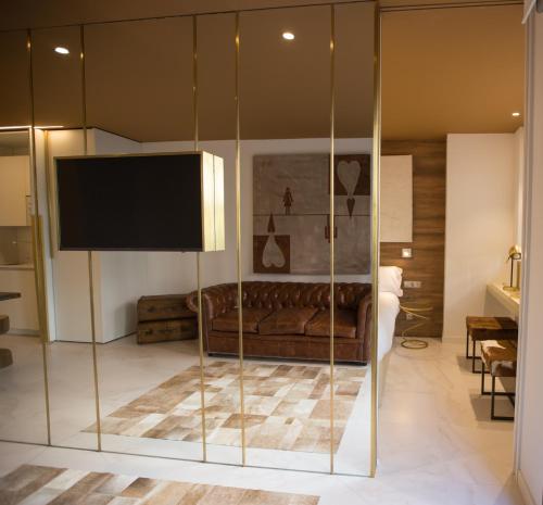 One-Bedroom Apartment image 9