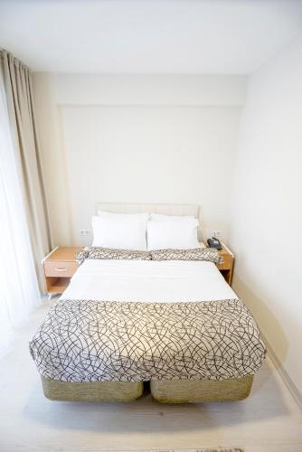The Corner Inn Hotels By Suit - image 4