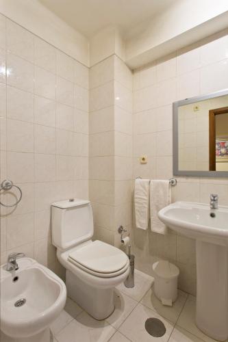  Ayres Apartment in Porto