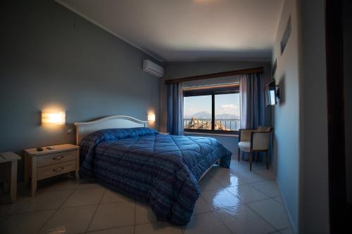 Triple Room with Sea View