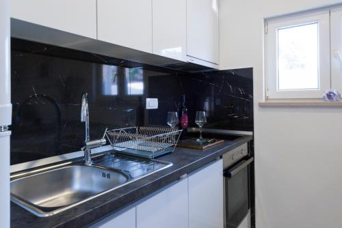 IPS Apartment with free parking, Дубровник (фото 7)