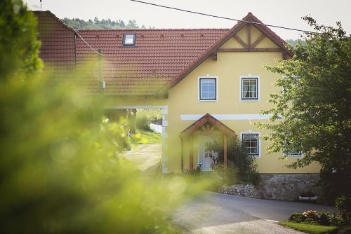 Gästehaus Gnant - Apartment - Winten