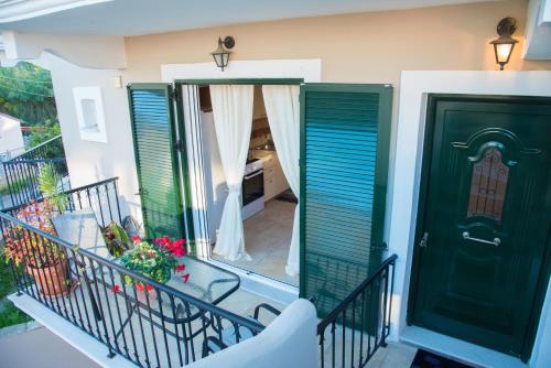  Corfu Don Camillo Apartment in (( Agía Eleoúsa ))