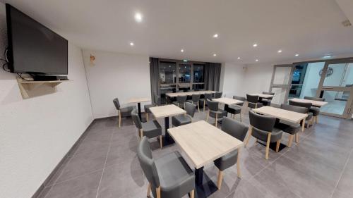 Kyriad Direct Lille Est Stade Pierre Mauroy - image 13