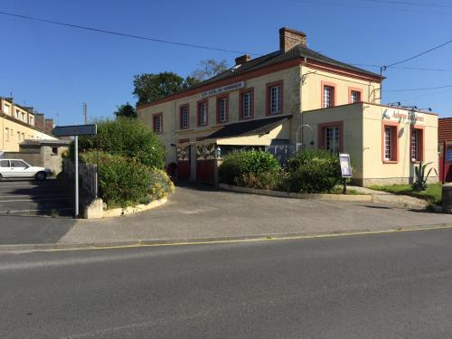 Gîtes et Restaurant des Marais proche de (near) Sainte-Mère-Église chambre d'hôte Valognes