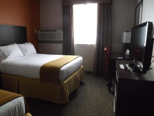 Holiday Inn Express Pittsburgh - Munhall, an IHG Hotel