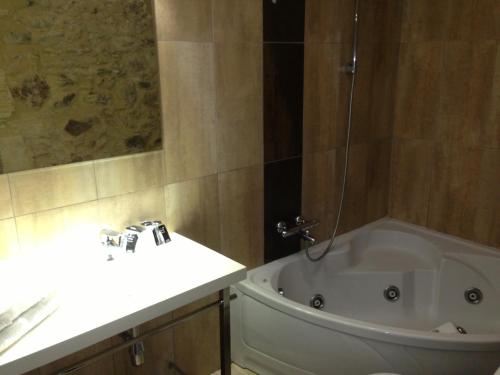 Hotel Mas Palou - image 11