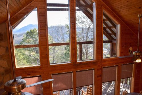 Hiker'S Point Sevierville Cabin - image 3