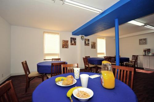 Motel Zuma – Williamsburg, VA