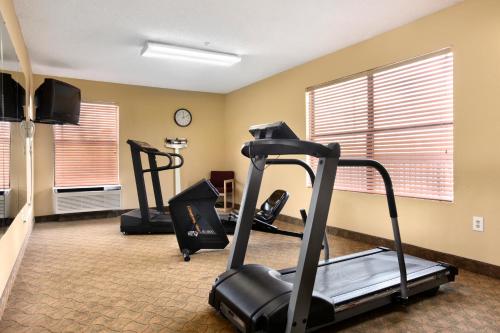 Days Inn By Wyndham Selma Photo 30