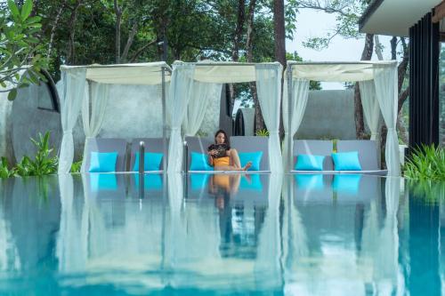 Swimming pool, The Culvert in Damai / Santubong