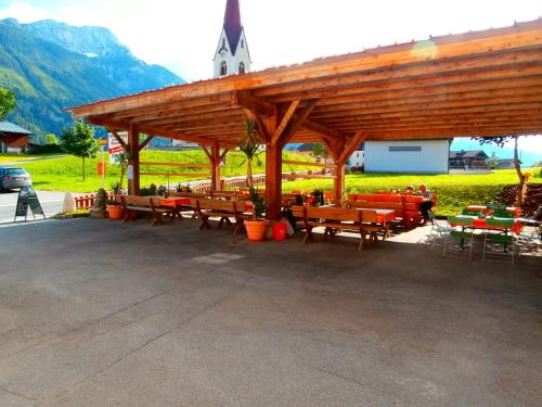 Restorāns, Gasthof zum Löwen (Gasthof zum Lowen) in St. Veit Im Defereggental