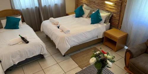 The Lodge Strand Room Type - Comfort Queen Room