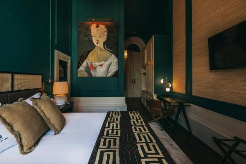 Superior Double Room image 1