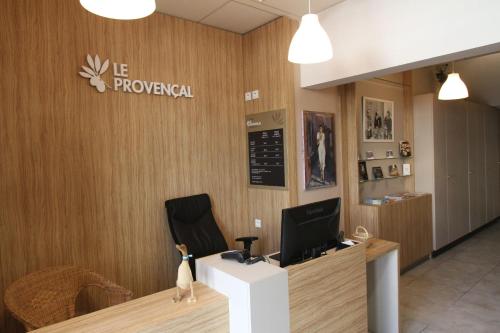 Le Provençal Hotel de charme Boulbon