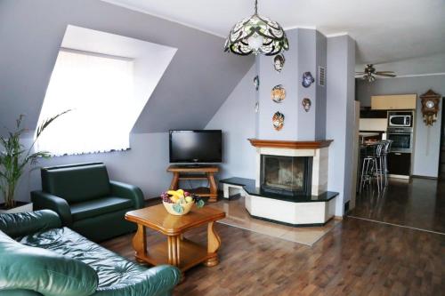 Apartment image 6