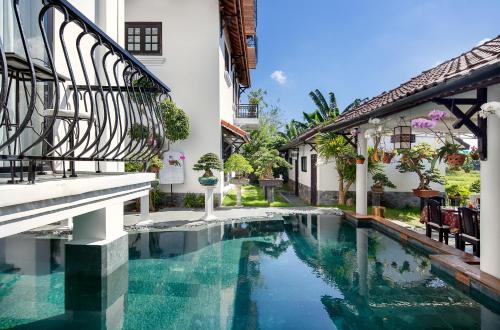 Riverside Impression Villas
