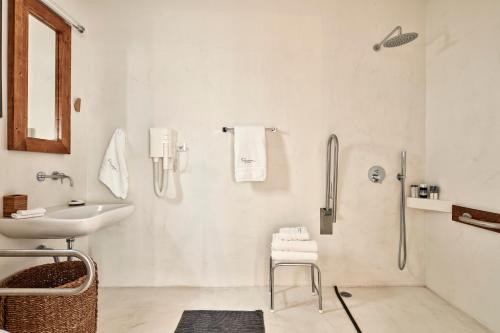 184846853 Parian Boutique Hotel