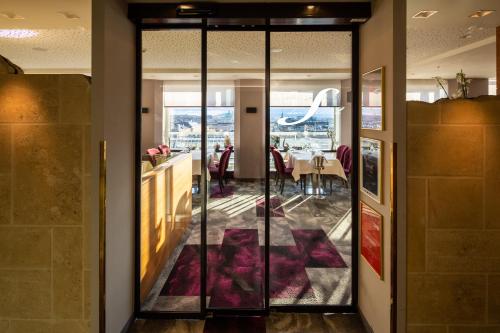 Hotel Am Parkring - image 14