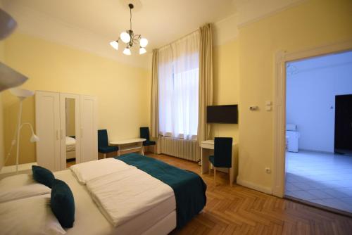 Baross City Hotel