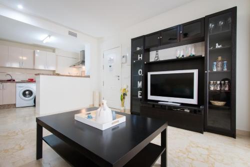 One-Bedroom Apartment image 8