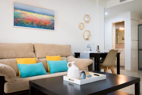 One-Bedroom Apartment image 7