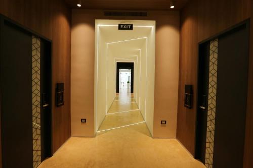 入口, Valentino Rooms in 福克沙尼