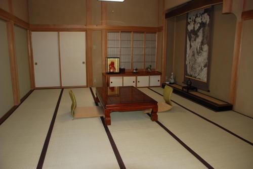 Oshi Ryokan