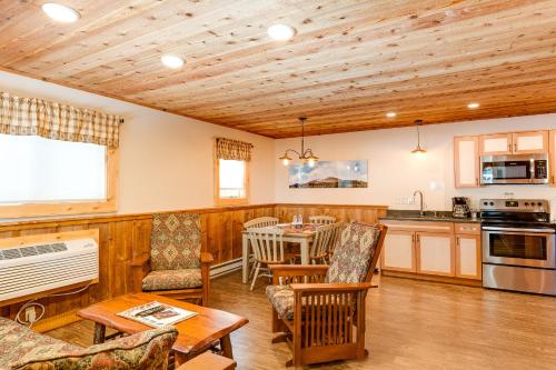 廚房, Cobble Mountain Lodge in 普萊西德湖市中心