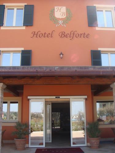 Hotel Belforte - 출입구
